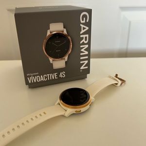 Like new Garmin Vivoactive 4S